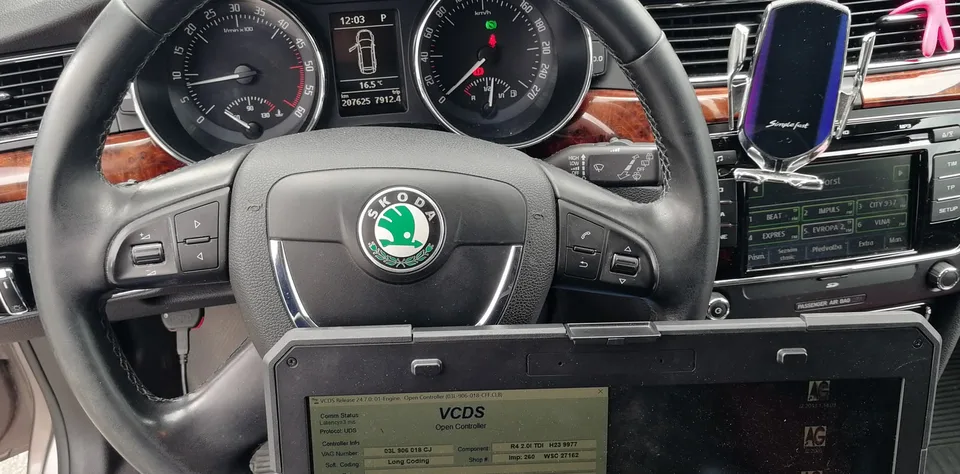 Diagnostika přes VCDS ve Škodě Superb 2.0 TDI při řešení emisní poruchy